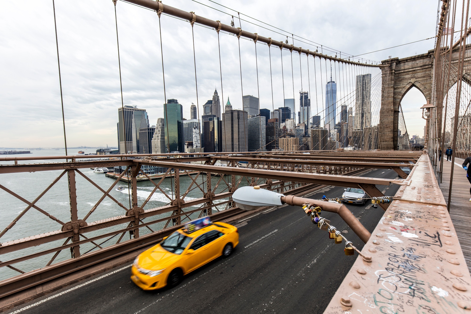 USA, New York City, traffic on Brooklyn Bridge